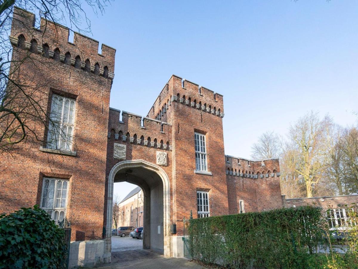 Apartment In Kruibeke At Wissekerke Castle Bagian luar foto